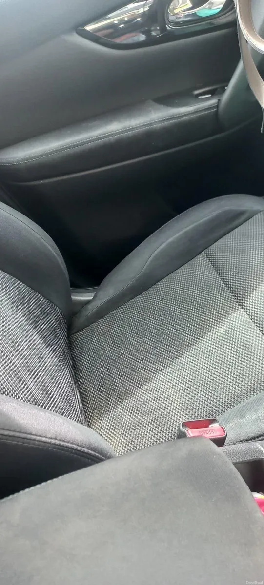 Nissan Qashqai 2017 - Image 3