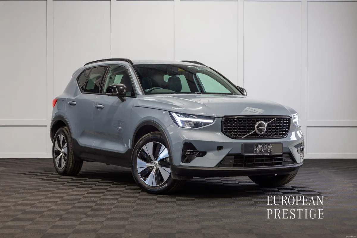 222 Volvo XC40 T4 Plus - Image 1