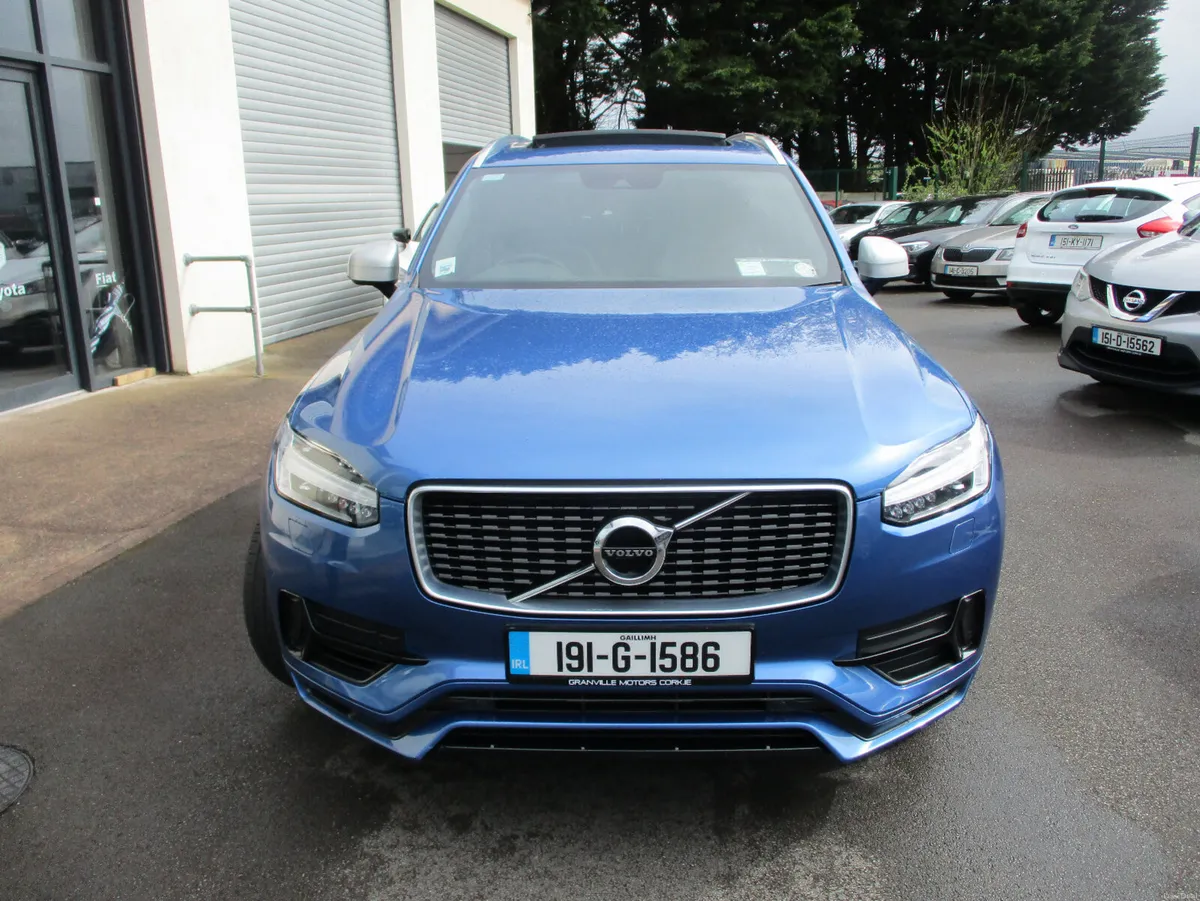 Volvo XC90 T8 HYBRID R-DESIGN 390 Bhp  2019 - Image 2