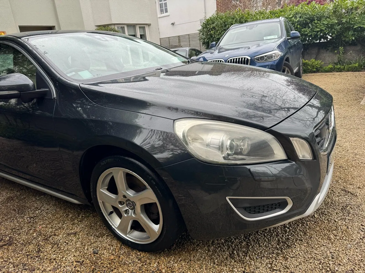 Volvo S60 2.0l Diesel / NCT Till Jan 2027 - Image 4