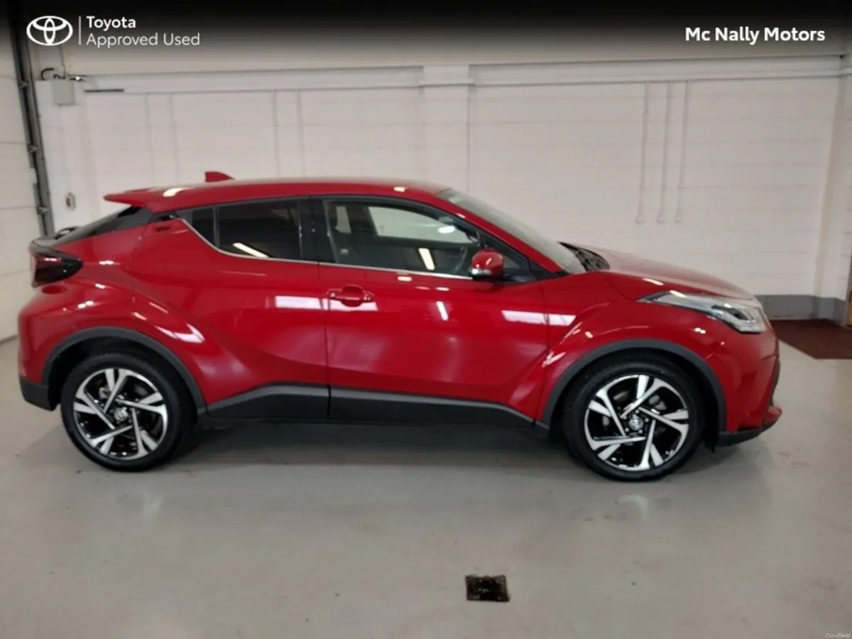 Toyota C-HR HYBRID SPORT PEARLESCENT LOW KMS - Image 4