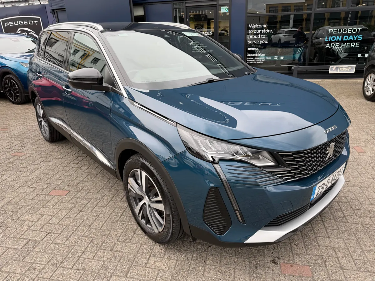 2023 Peugeot 5008 Allure 1.2 Automatic - Image 1