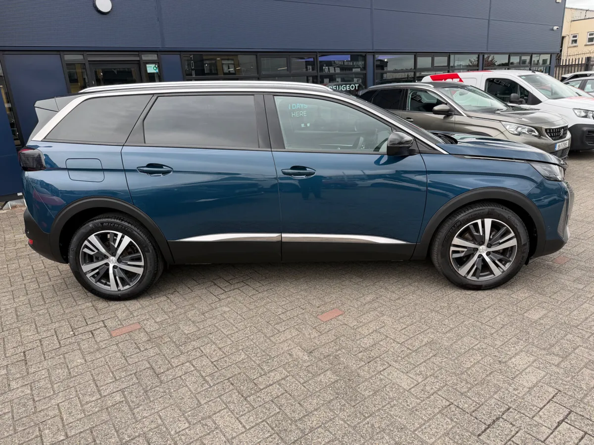 2023 Peugeot 5008 Allure 1.2 Automatic - Image 4