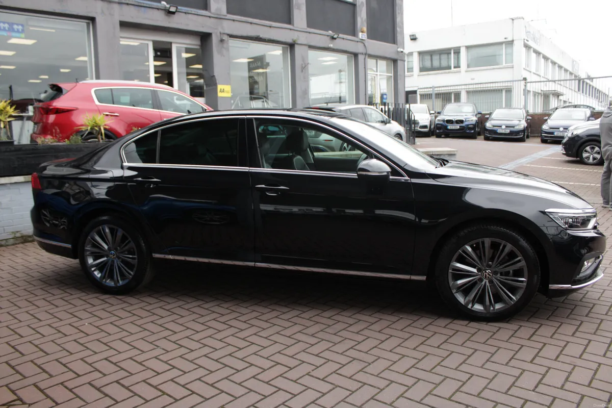 2.0TDI 150BHP ELENGANCE ADVANCE SALOON AUTO // HEA - Image 3