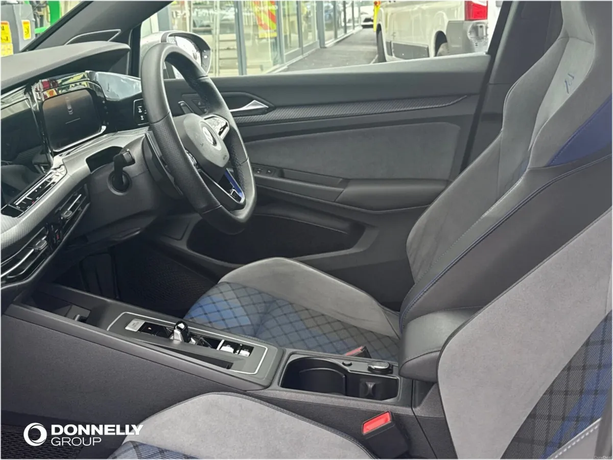 Volkswagen Golf Hatchback R - Image 2