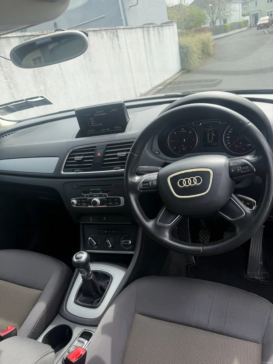 2012 Audi Q3 se 6 speed 2.0 tdi 140bhp - Image 2