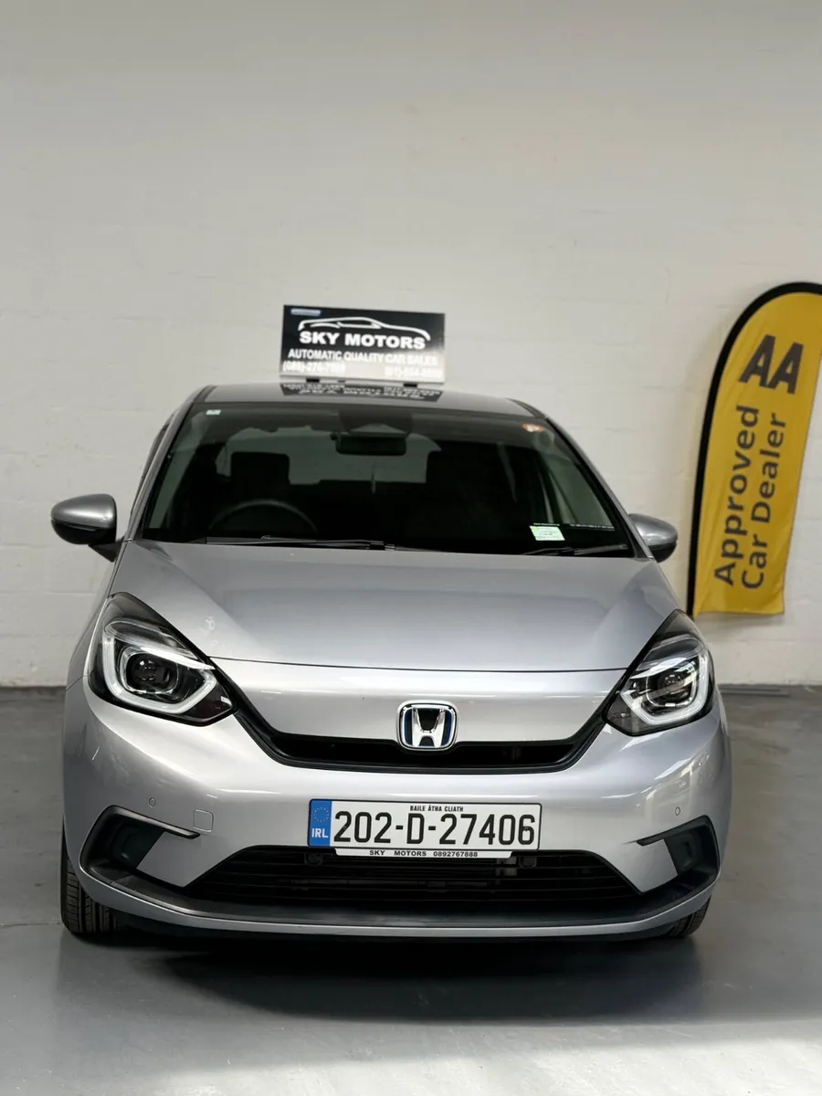 2020 Honda Fit 1.5 Hybrid Automatic,24K Miles - Image 2