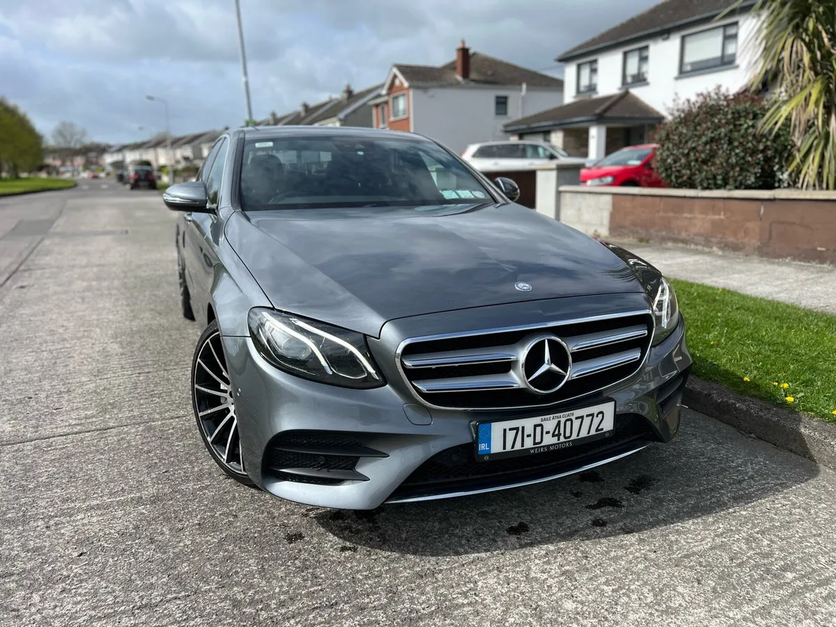 Mercedes benz E 220 CDI AMG LINE - Image 3