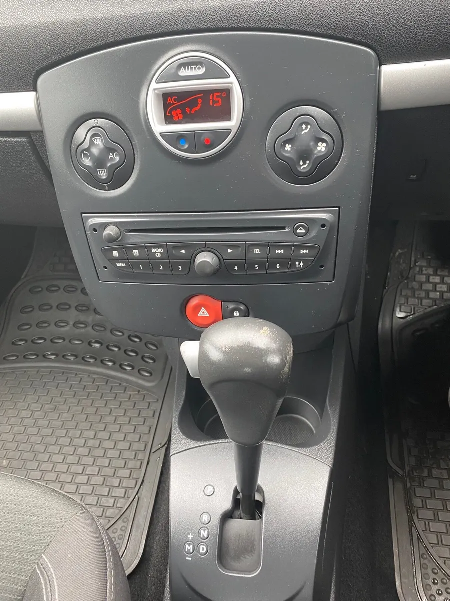 Clio RENAULT CLIO AUTO AS NEW NCT&TAX - Image 2