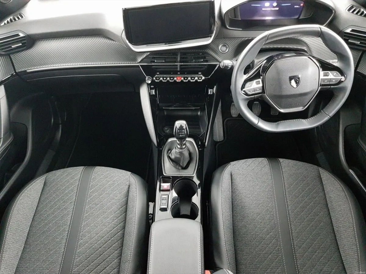 Peugeot 2008 1.2 Puretech 100bhp Allure - Image 4