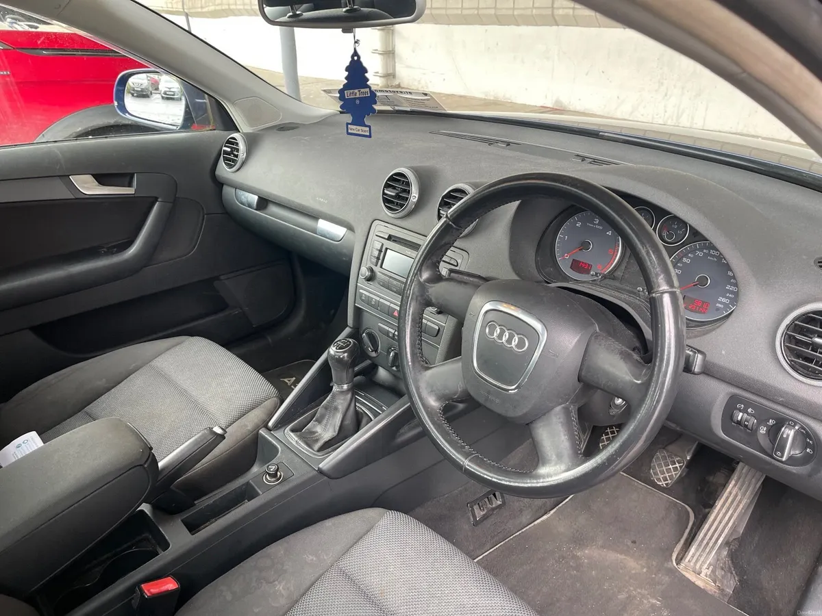 €3950 11 AUDI A3 1.6 TDI F.S.H - Image 4