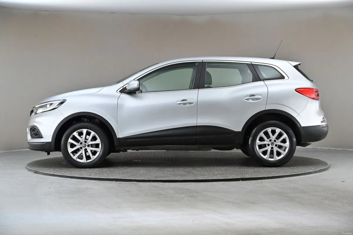 Renault Kadjar 1.5 DCI PLAY BLUE 115BHP 6SPD - Image 5