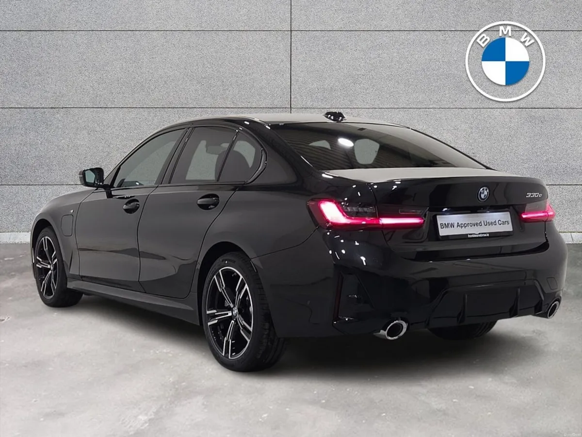 BMW 3-Series 330e M Sport Saloon - Image 3
