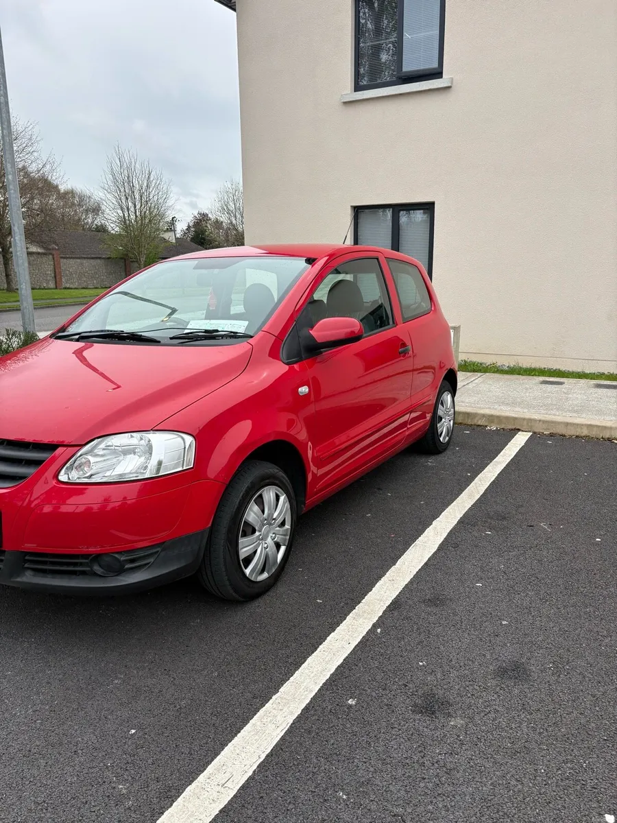 10 Volkswagen Fox - Image 2