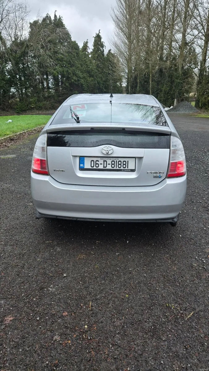Toyota Prius 2006 - Image 2