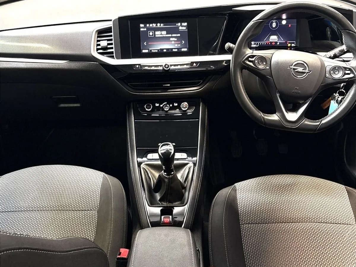 Opel Grandland X SC-1.2 130BHP -PET-6 - Image 2