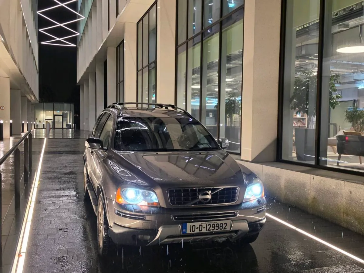Volvo xc90 - Image 3