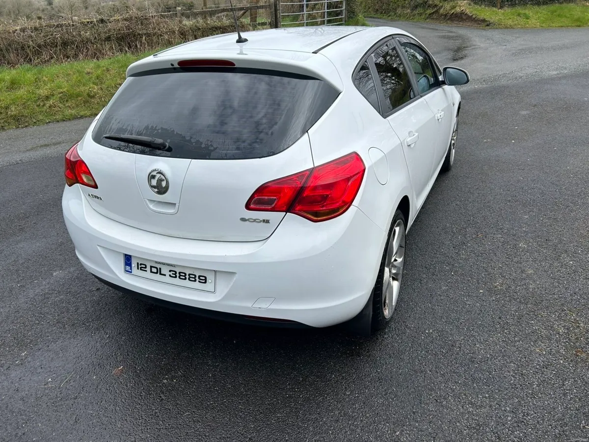 2012 Astra - Image 3