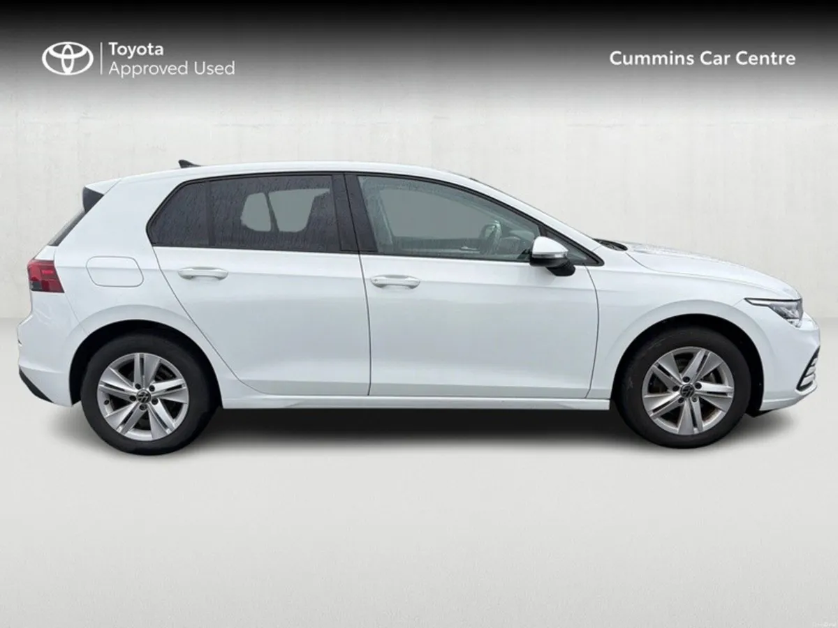 Volkswagen Golf LIFE 1.0 TSI MHEV 110HP 5 - Image 3