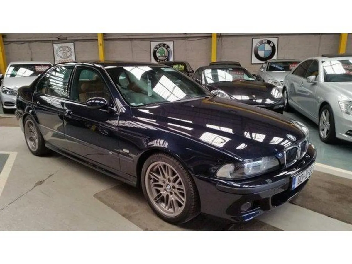BMW M5 M5 5.0 // MANUAL // IMMACULATE CONDITION // - Image 2
