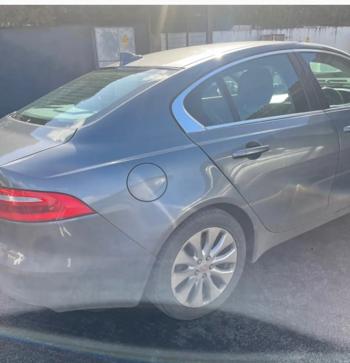 Jaguar XE 2016 - Image 4