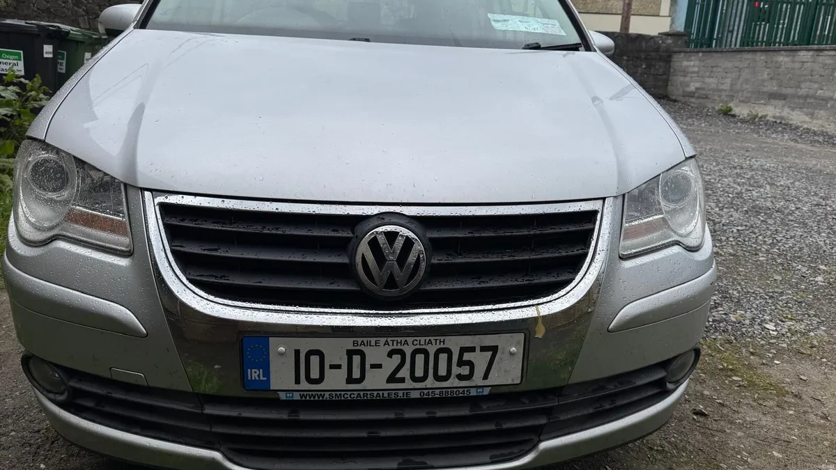 Volkswagen Touran - Image 4