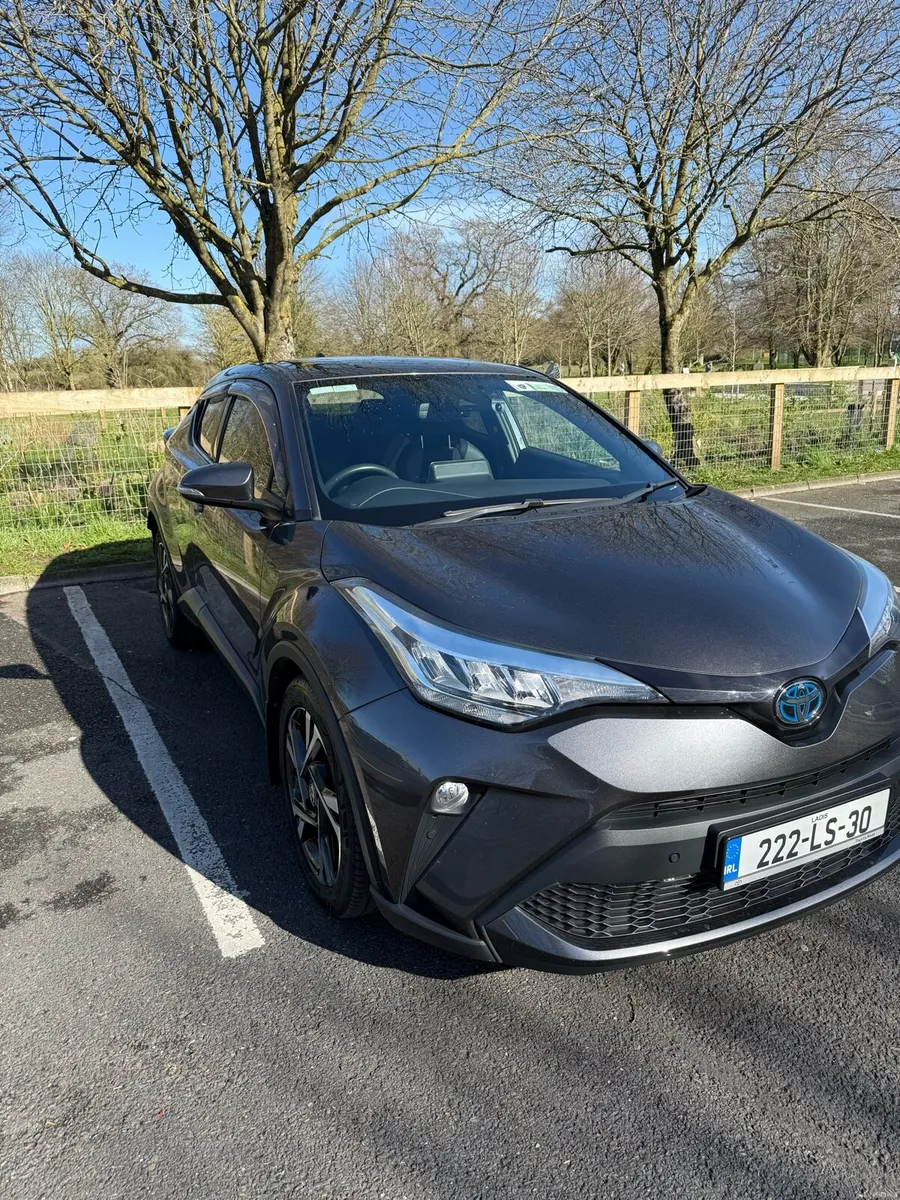 Toyota CHR Sport Hybrid 2022 - Image 2