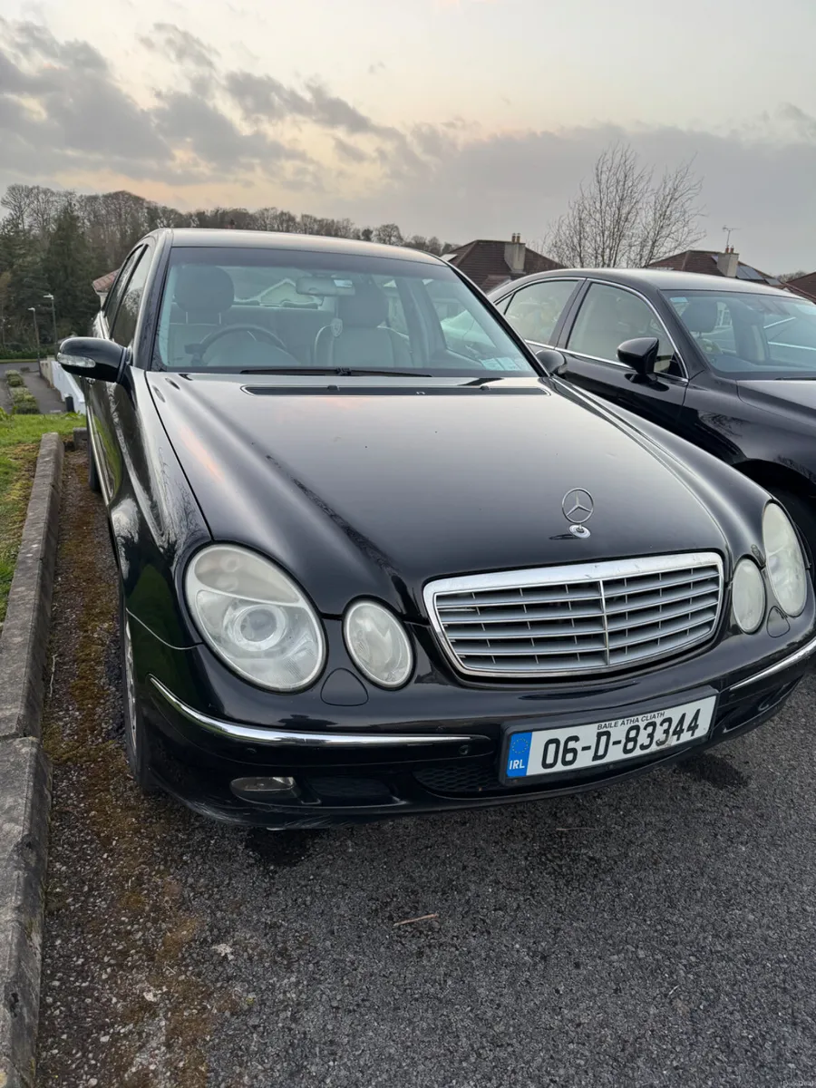 Private sale | Mercedes-Benz E200 | Automatic - Image 1