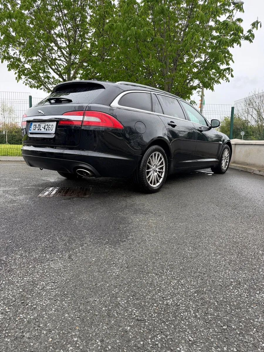 2013 Jaguar XF - Image 4