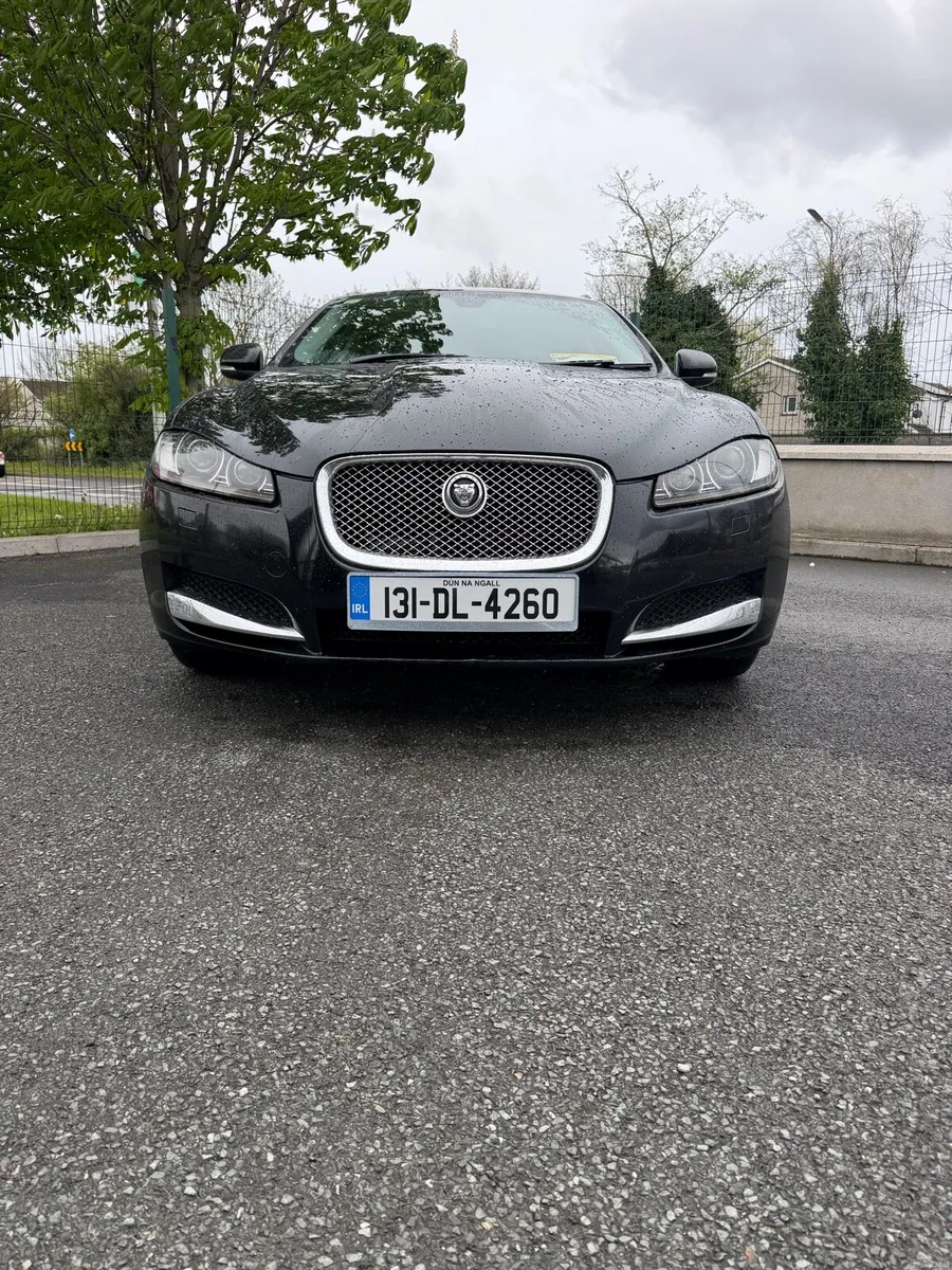 2013 Jaguar XF - Image 3