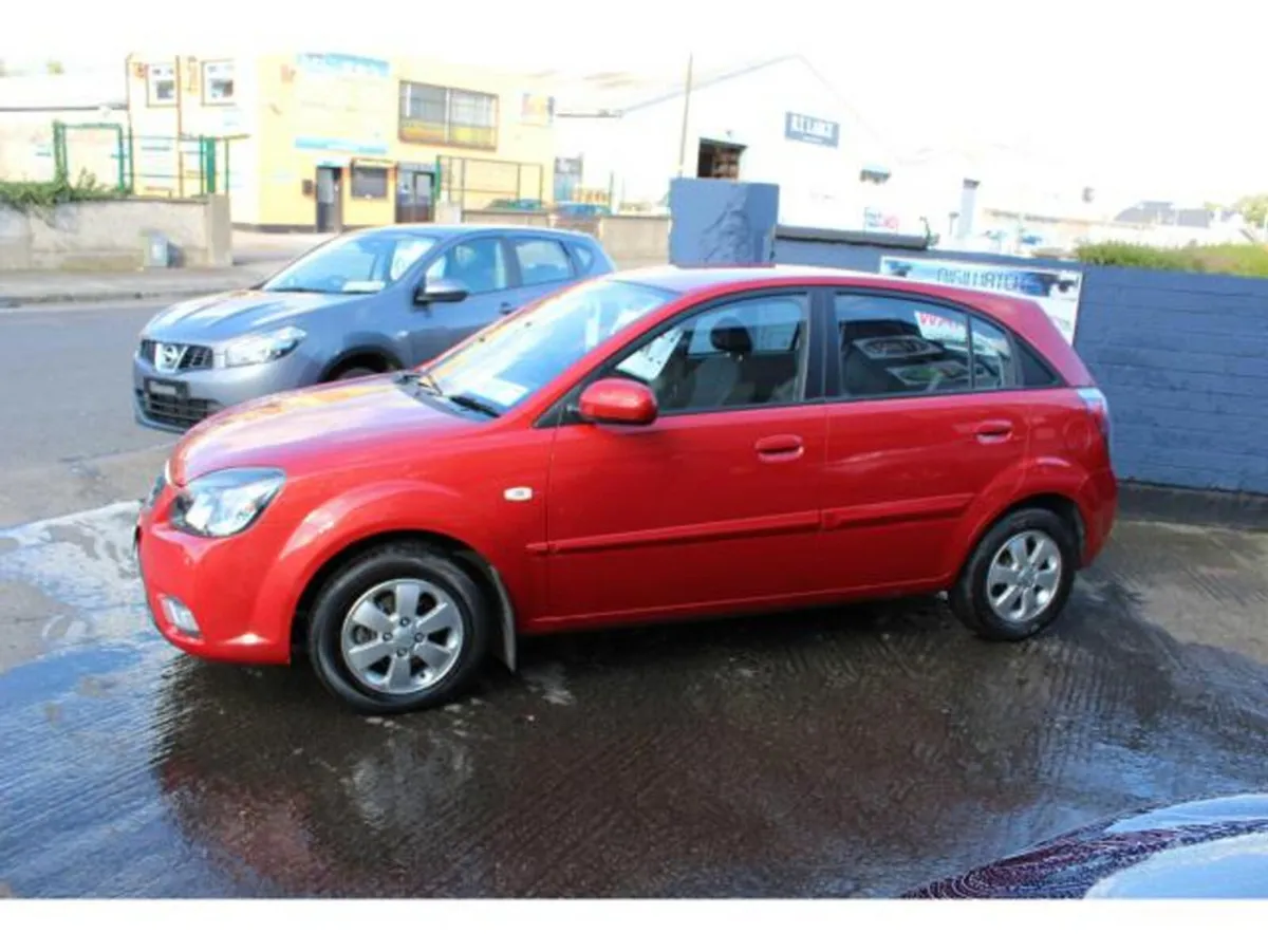 Kia Rio 1.5 EX Diesel LOW MILEAGE EXAMPLE // NCT 0 - Image 3