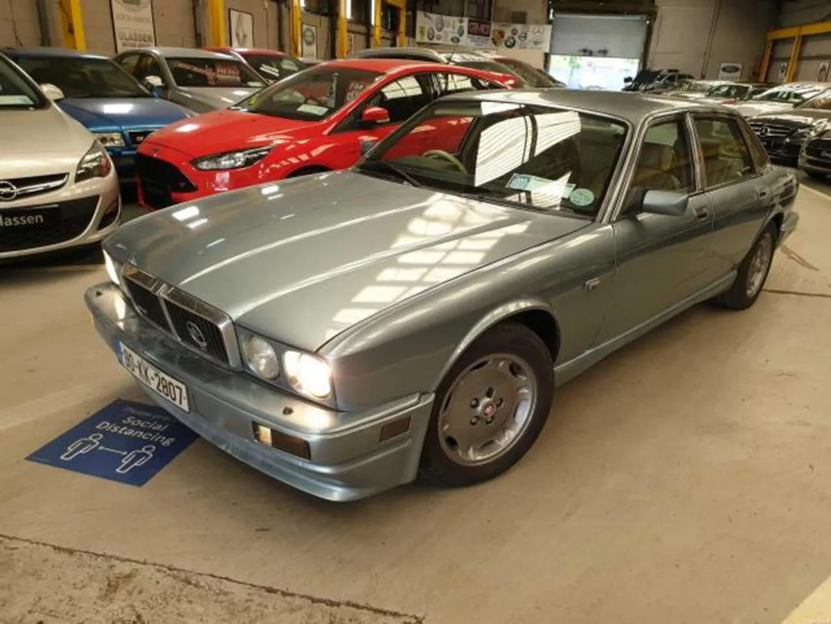 Jaguar XJ STUNNING RARE CAR// SUPERB COLOUR COMBO/ - Image 5