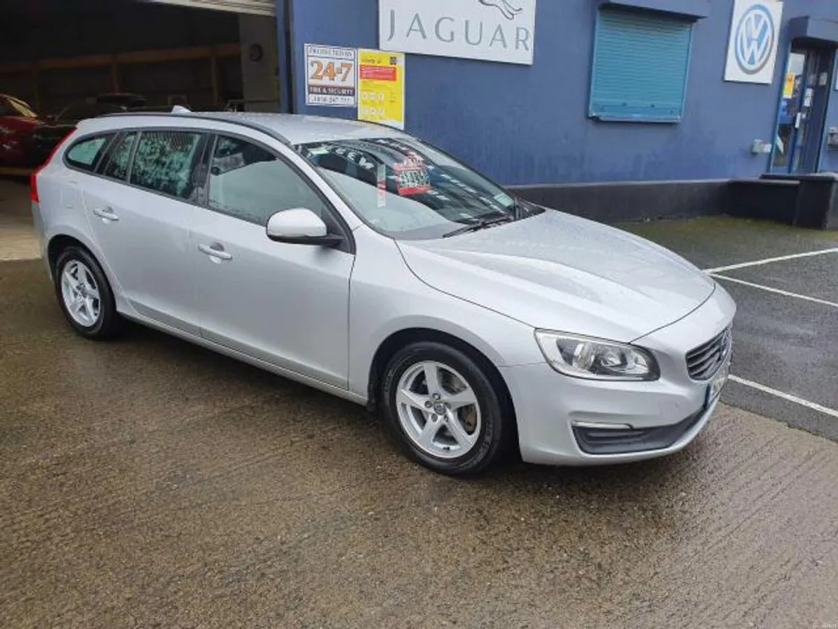 Volvo V60 2.0 D3 BUSINESS EDITION (152) 150BHP D// - Image 4