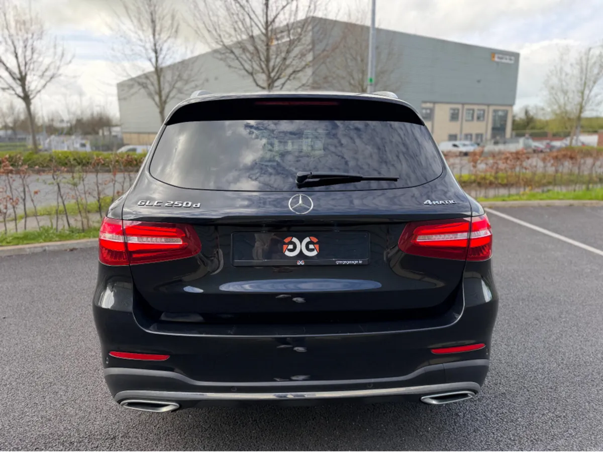 Mercedes-Benz GLC GLC250D AUTO PREMIUM PLUS 4MATIC - Image 4