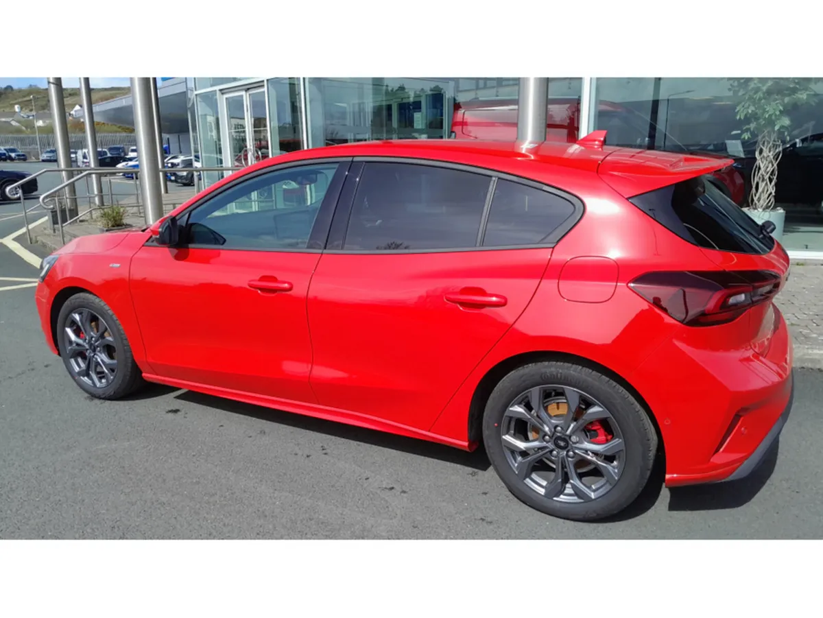 Ford Focus ST-LINE X 1.0T 100PS 4DR - Image 3