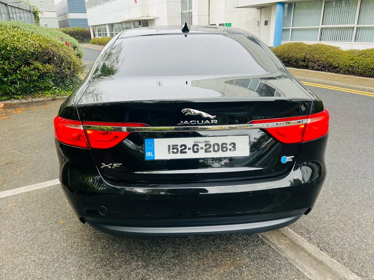 2015 Jaguar XF 2.0D Prestige Eco Auto - Image 4
