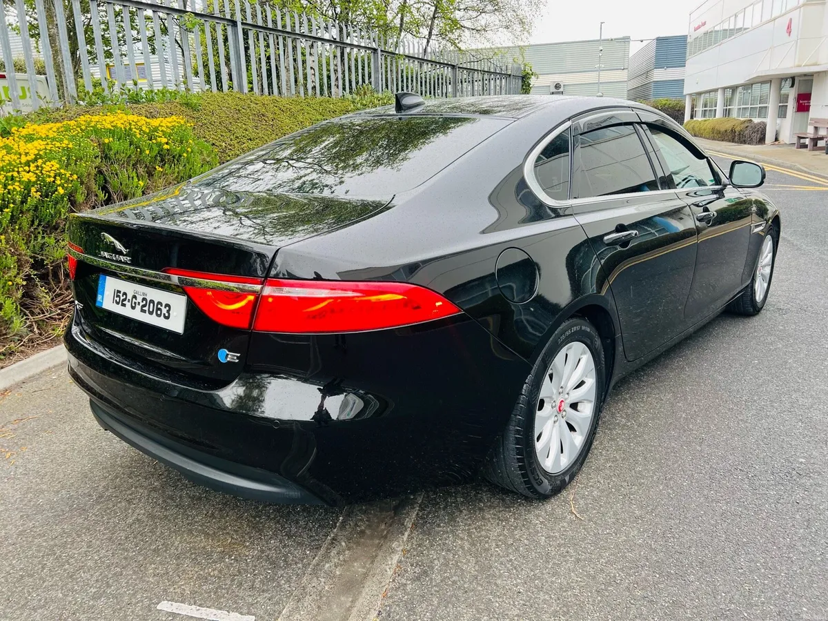 2015 Jaguar XF 2.0D Prestige Eco Auto - Image 3