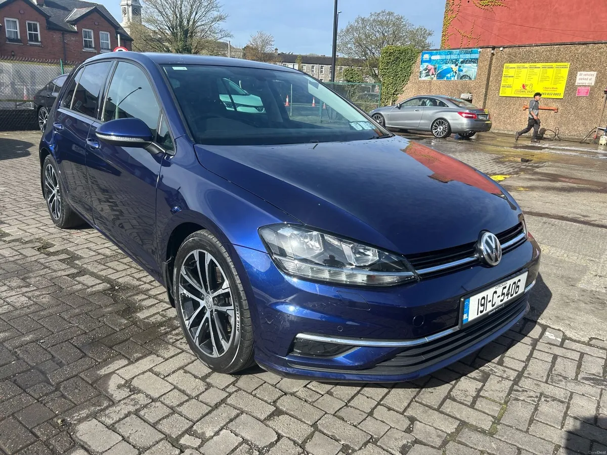 Volkswagen Golf 2019 1.6AUTO - Image 3