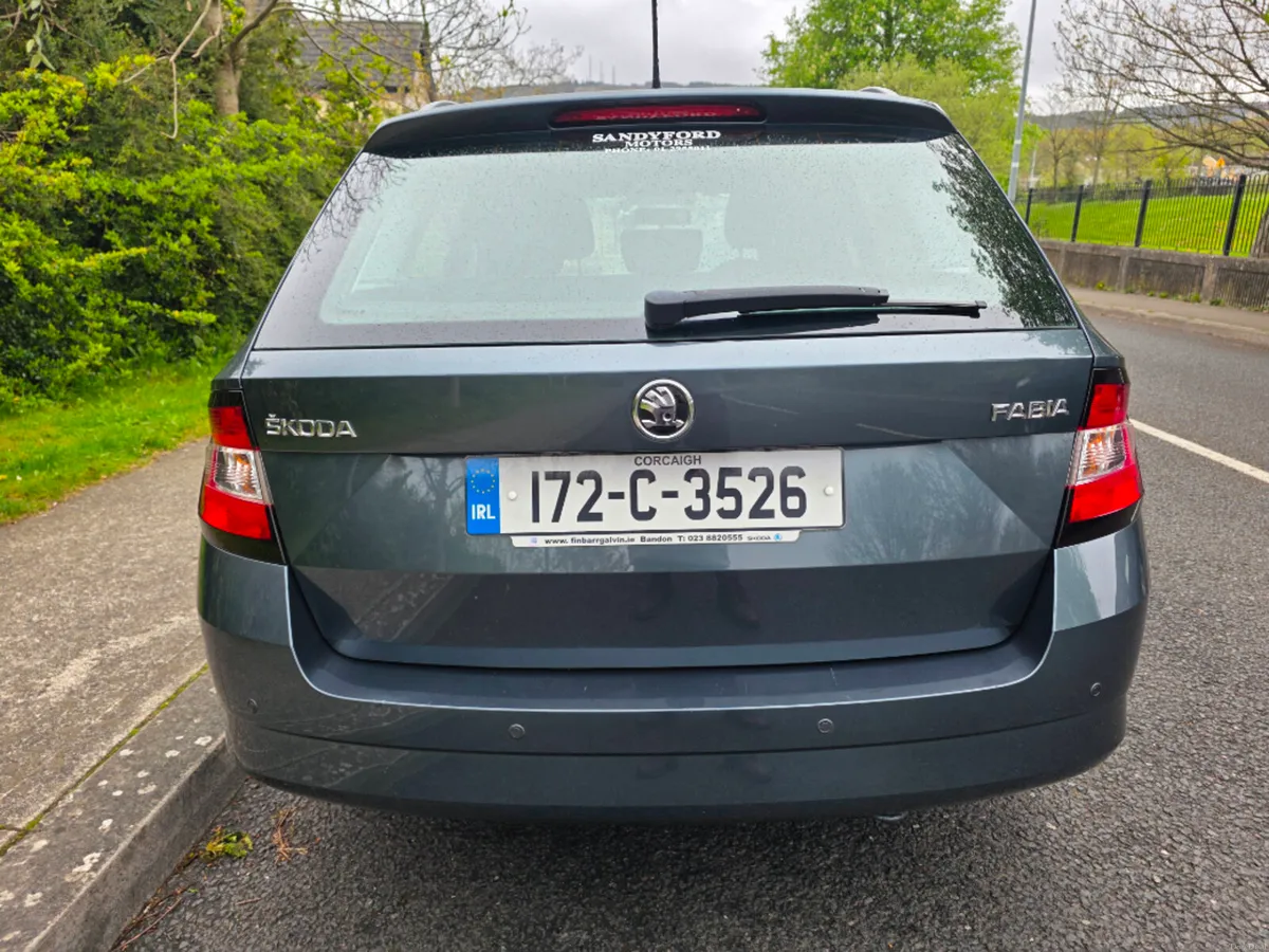 Skoda Fabia Combi AMB 1.0tsi 95HP 4DR - Image 4