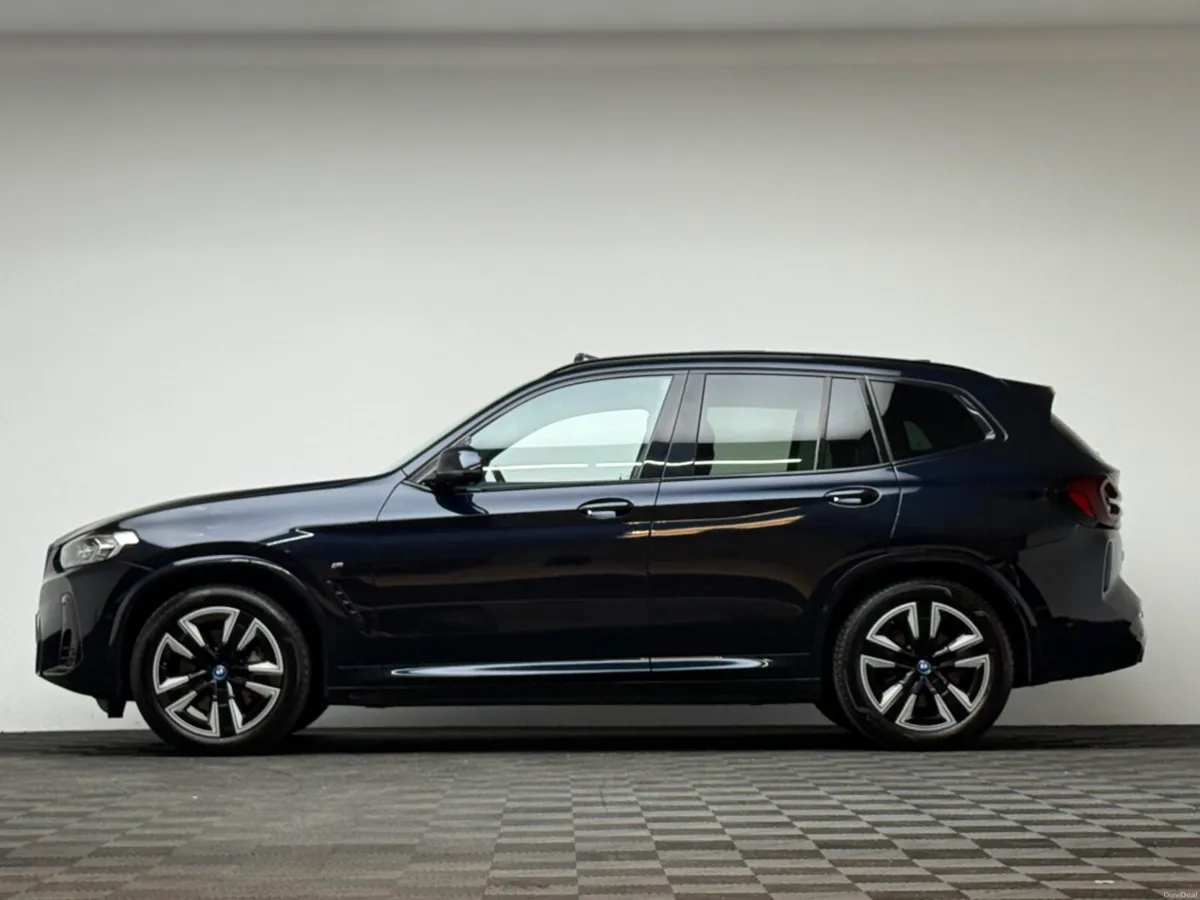 BMW iX3 M SPORT - Image 4