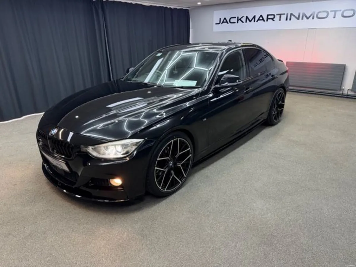 BMW 3-Series 320D - Image 4