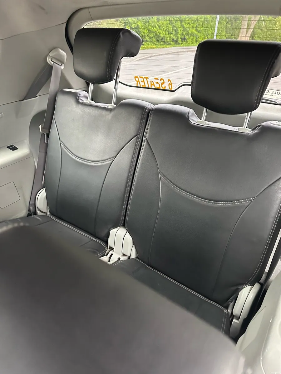 Car for sale - Image 2