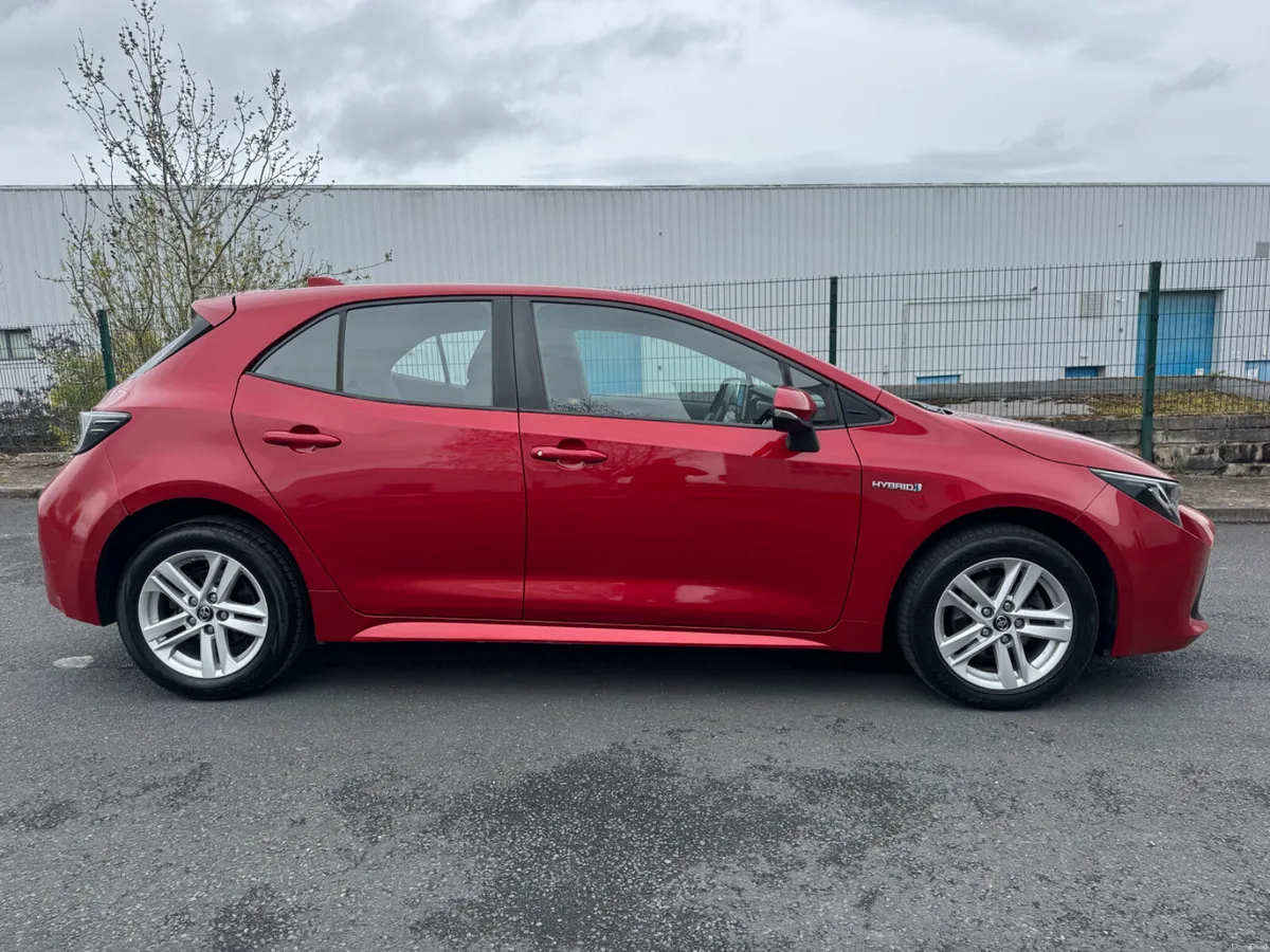 Toyota Corolla 2019 Luna model - Image 6