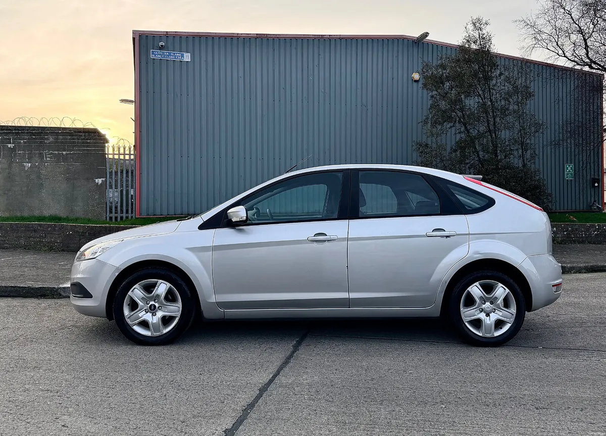 Ford Focus Low KM - Image 3