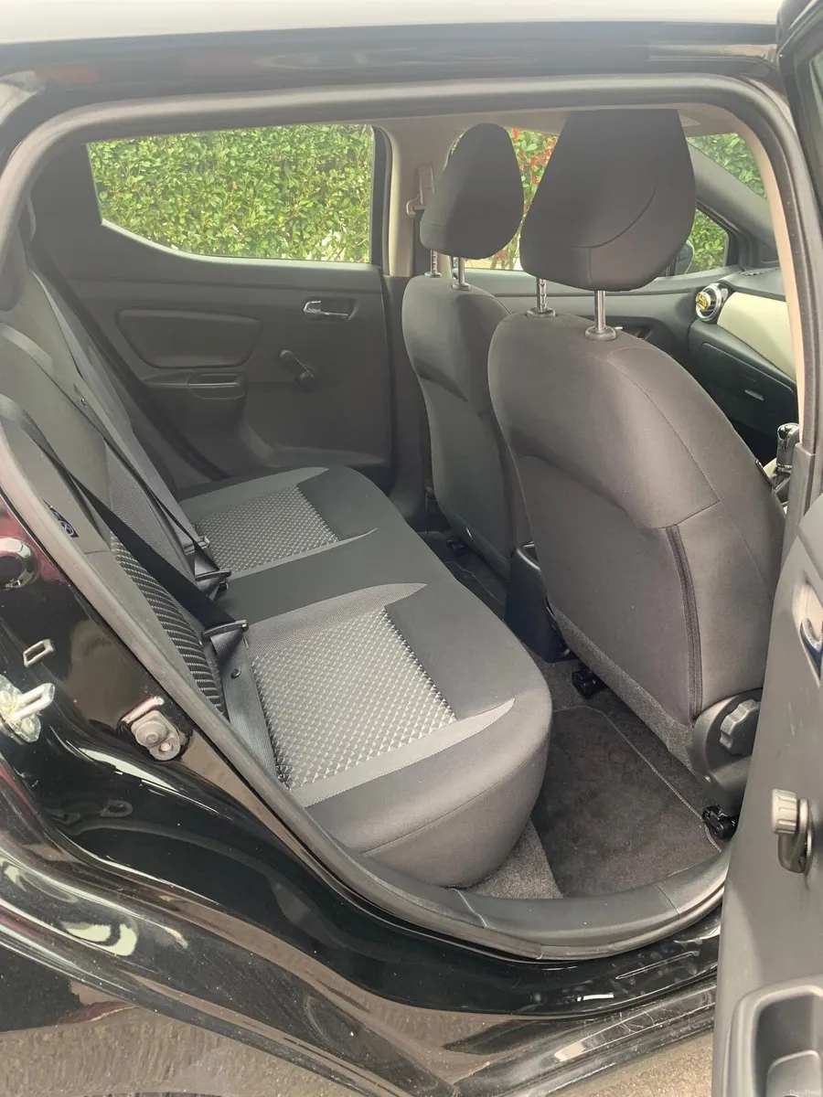 2021 Nissan Micra - Image 3