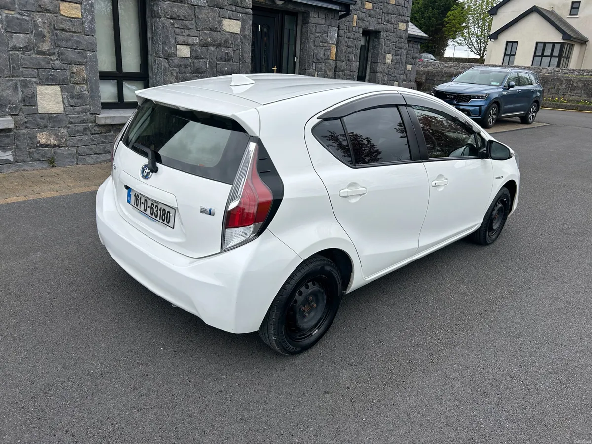 Toyota Aqua Automatic 1.5 Petrol Hybrid 2016 - Image 4