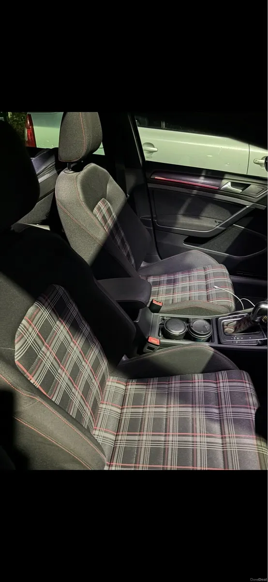 Volkswagen golf gti performance - Image 3