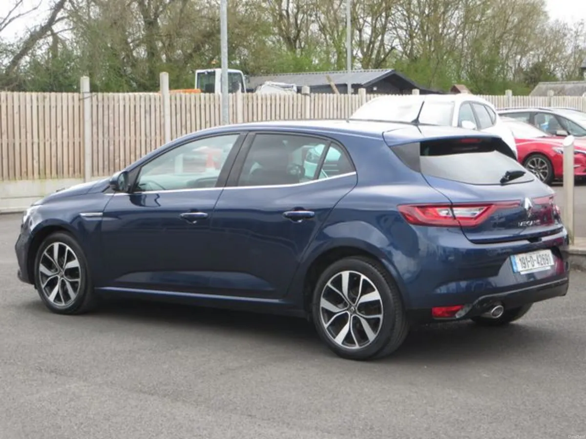 Renault Megane ICONIC 1.5 DCI - Image 4