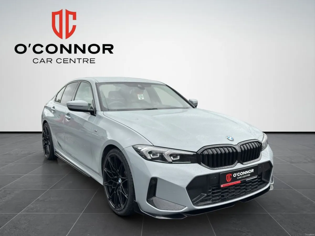 BMW 3-Series 320D Brooklyn Grey, black 20s, full M - Image 3