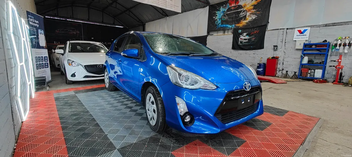152 Toyota Aqua 1.5 self charging petrol Hybrid - Image 3